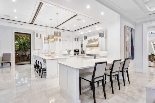 215 W Coconut Palm Road, Boca Raton, FL 33432