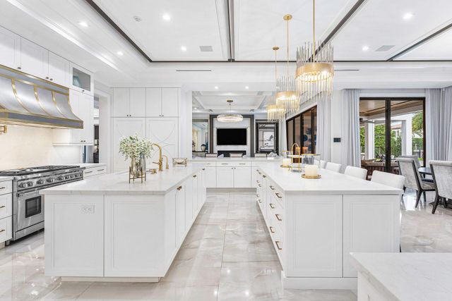 215 W Coconut Palm Road, Boca Raton, FL 33432