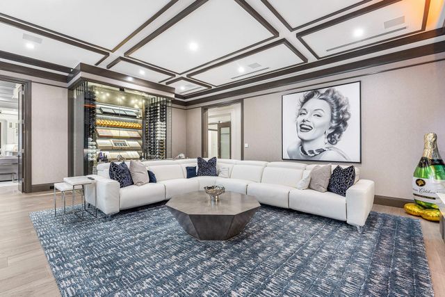 215 W Coconut Palm Road, Boca Raton, FL 33432