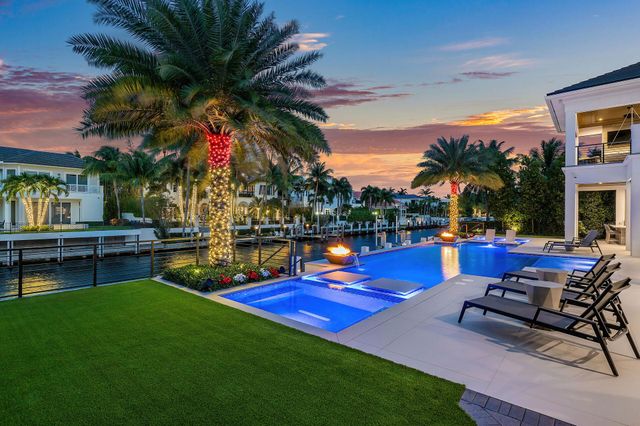 215 W Coconut Palm Road, Boca Raton, FL 33432