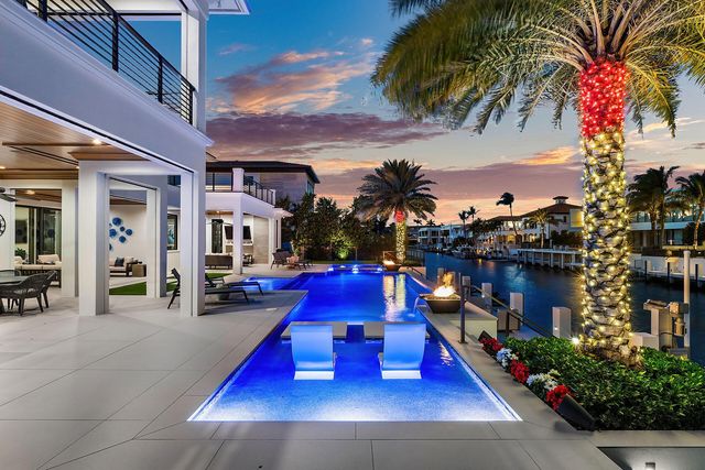 215 W Coconut Palm Road, Boca Raton, FL 33432