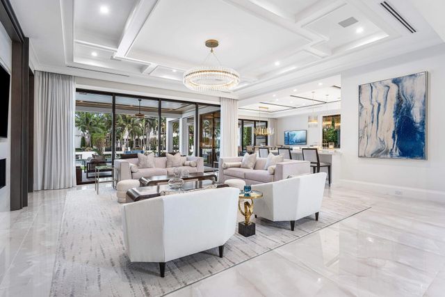 215 W Coconut Palm Road, Boca Raton, FL 33432