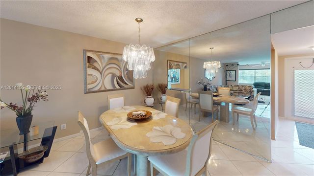 9541 Sunrise Lakes Blvd 204, Sunrise, FL 33322