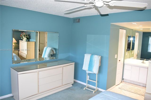 9541 Sunrise Lakes Blvd 204, Sunrise, FL 33322