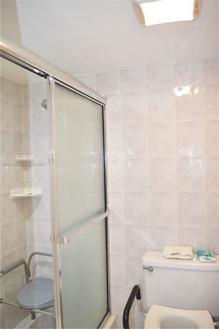 9541 Sunrise Lakes Blvd 204, Sunrise, FL 33322