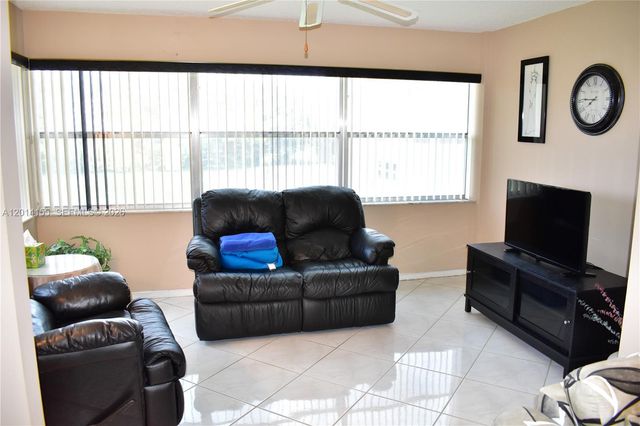 9541 Sunrise Lakes Blvd 204, Sunrise, FL 33322