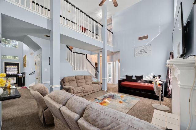 15527 Seminole Canyon Drive, Sugar Land, TX 77498