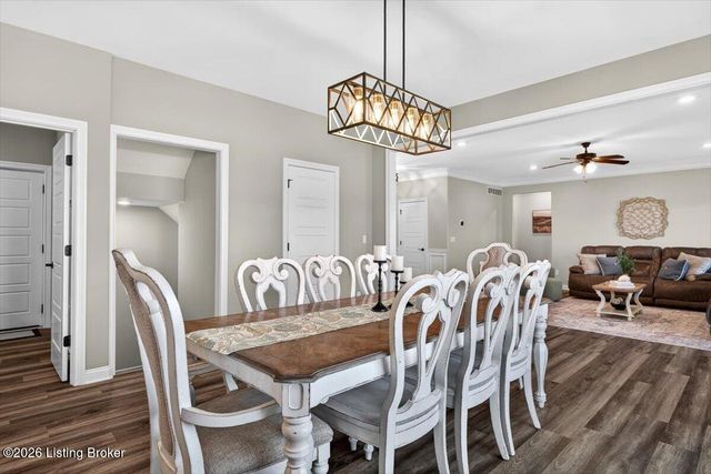 7007 Patriot Ct, Charlestown, IN 47111