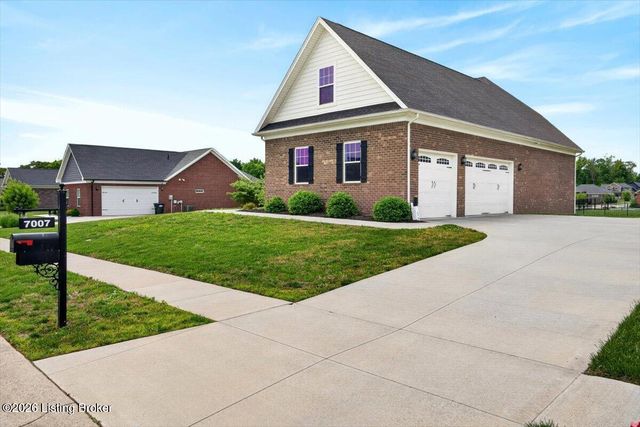7007 Patriot Ct, Charlestown, IN 47111