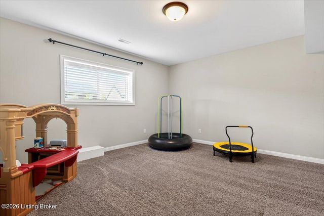 7007 Patriot Ct, Charlestown, IN 47111