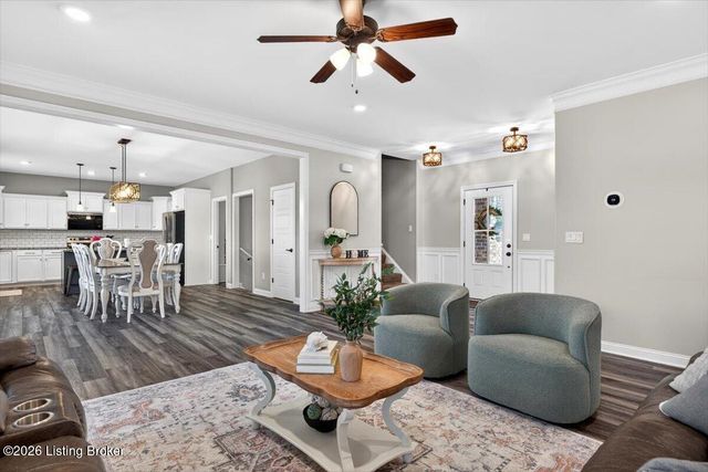 7007 Patriot Ct, Charlestown, IN 47111