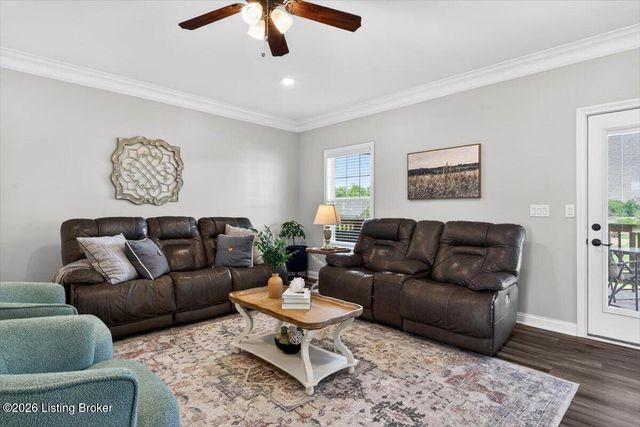 7007 Patriot Ct, Charlestown, IN 47111