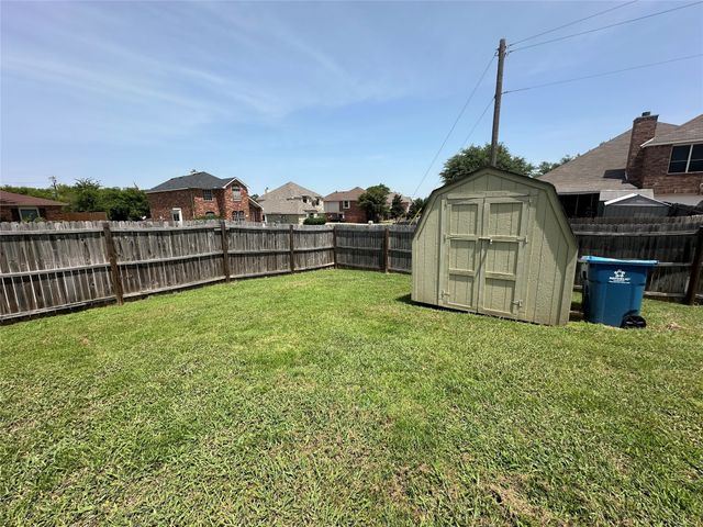 617 Faye Street, Desoto, TX 75115