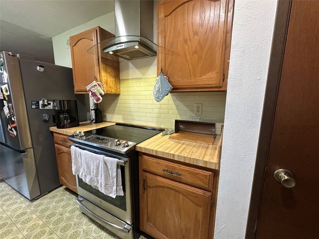617 Faye Street, Desoto, TX 75115