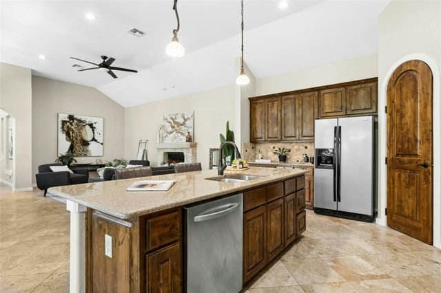 15206 Lariat TRL, Austin, TX 78734
