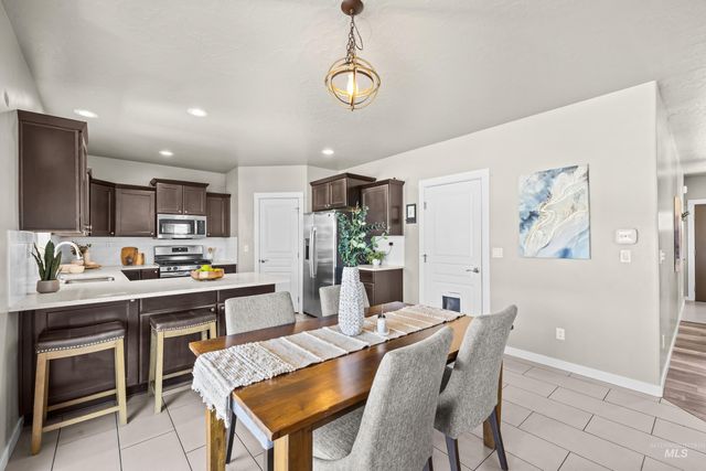 9644 W Goldenpond Ct, Boise, ID 83709