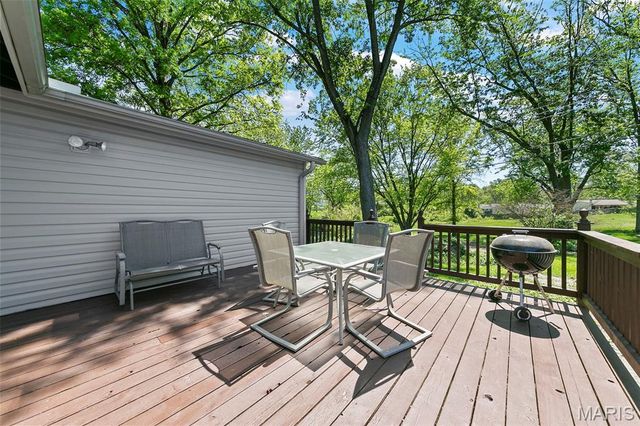 11840 Gold Leaf Drive, Maryland Heights, MO 63146