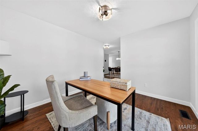 11840 Gold Leaf Drive, Maryland Heights, MO 63146