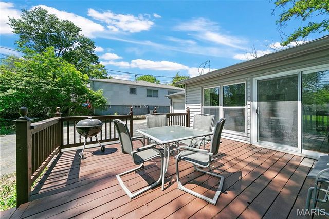 11840 Gold Leaf Drive, Maryland Heights, MO 63146