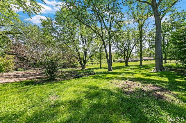 11840 Gold Leaf Drive, Maryland Heights, MO 63146