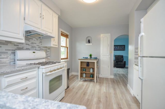 3672 FINGER ROAD, Green Bay, WI 54311