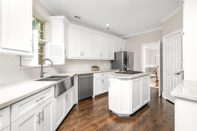 4312 Holt Street, Bellaire, TX 77401