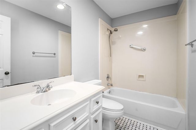 4312 Holt Street, Bellaire, TX 77401