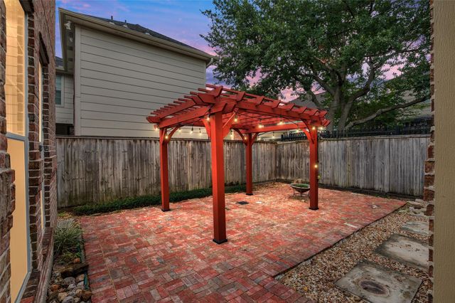 4312 Holt Street, Bellaire, TX 77401