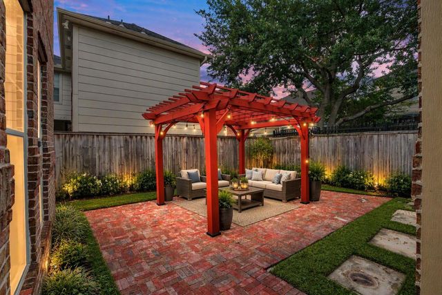 4312 Holt Street, Bellaire, TX 77401
