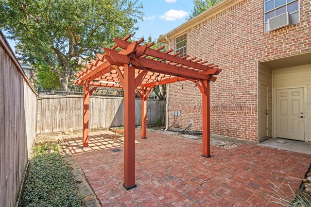 4312 Holt Street, Bellaire, TX 77401