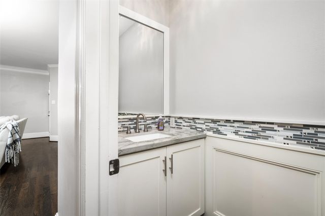 4312 Holt Street, Bellaire, TX 77401