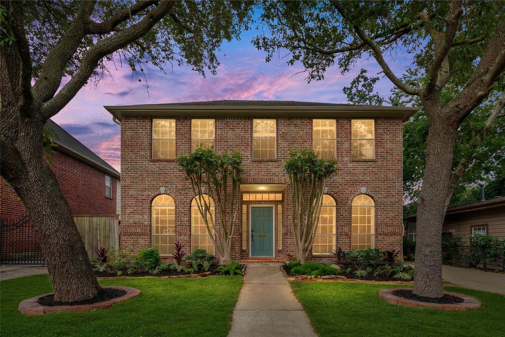 4312 Holt Street, Bellaire, TX 77401
