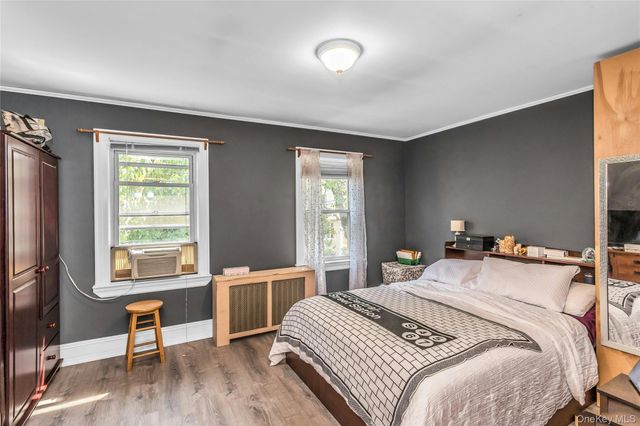 7822 79th Place, Glendale, NY 11385