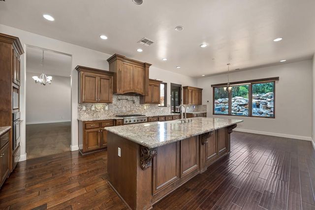 1950 Vista Cielo Dr, Newcastle, CA 95658