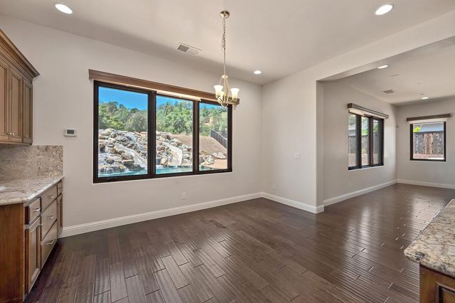 1950 Vista Cielo Dr, Newcastle, CA 95658