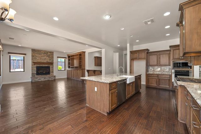 1950 Vista Cielo Dr, Newcastle, CA 95658