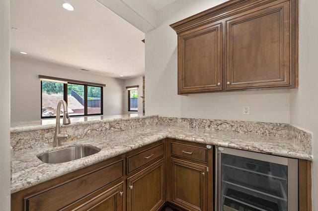 1950 Vista Cielo Dr, Newcastle, CA 95658