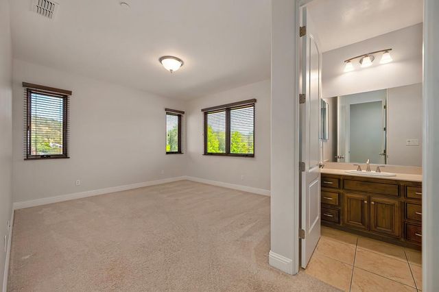 1950 Vista Cielo Dr, Newcastle, CA 95658