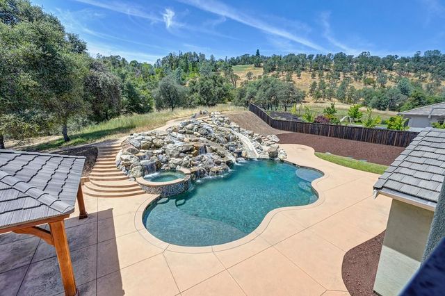 1950 Vista Cielo Dr, Newcastle, CA 95658