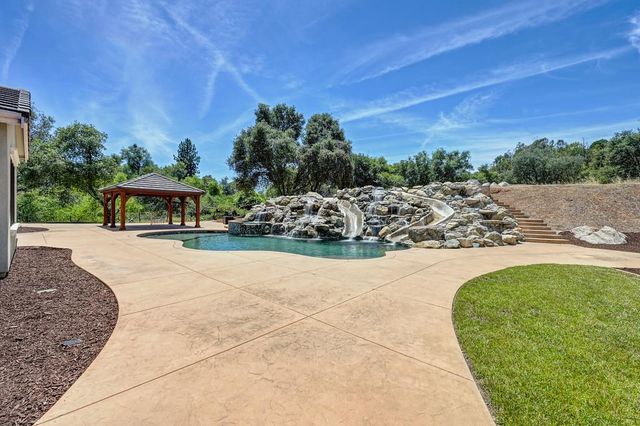 1950 Vista Cielo Dr, Newcastle, CA 95658