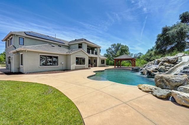 1950 Vista Cielo Dr, Newcastle, CA 95658