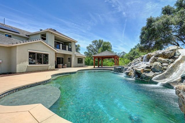 1950 Vista Cielo Dr, Newcastle, CA 95658