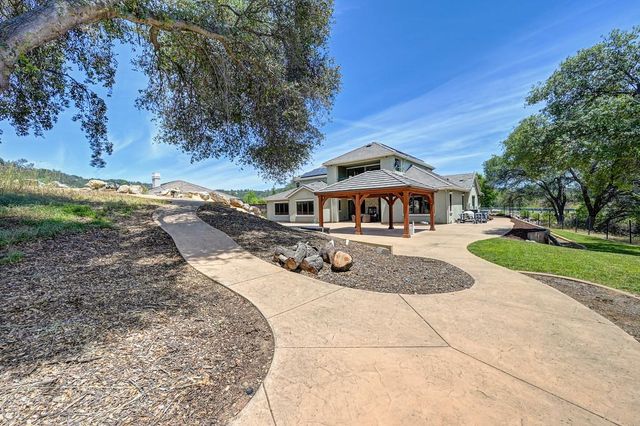1950 Vista Cielo Dr, Newcastle, CA 95658