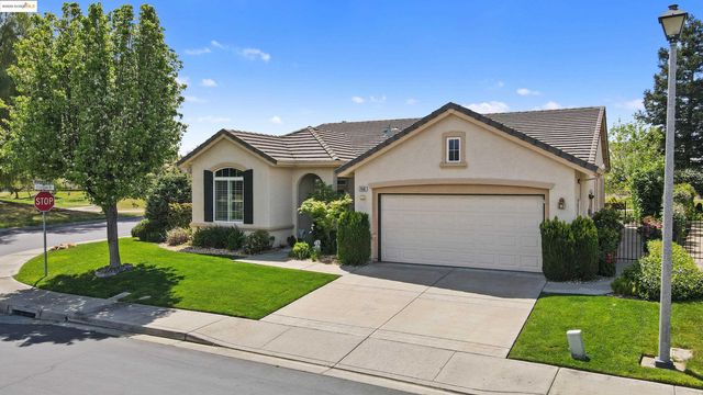 746 Richardson Dr, Brentwood, CA 94513