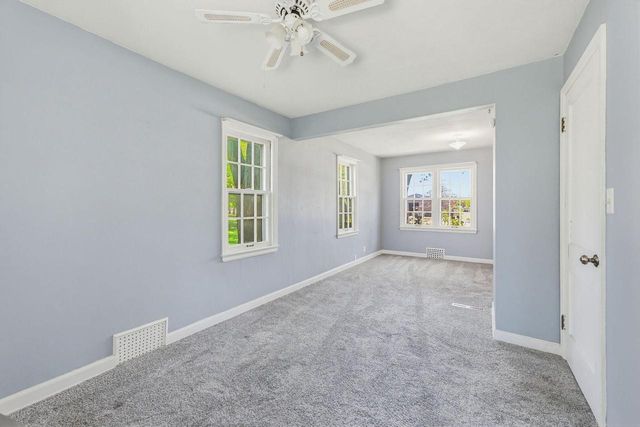 W226N3045 Duplainvlle ROAD, Waukesha, WI 53186