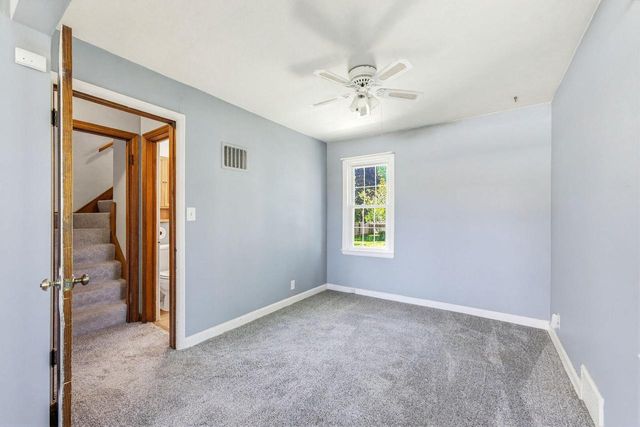 W226N3045 Duplainvlle ROAD, Waukesha, WI 53186