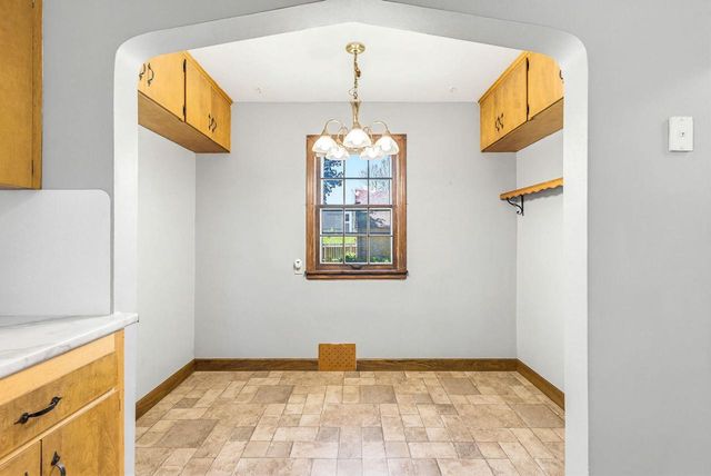 W226N3045 Duplainvlle ROAD, Waukesha, WI 53186