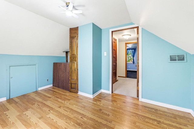 W226N3045 Duplainvlle ROAD, Waukesha, WI 53186