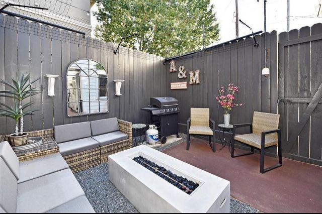 2007 Bailey Street, Houston, TX 77006