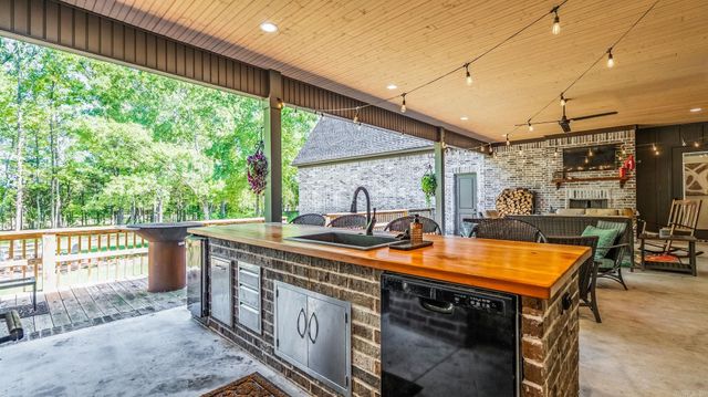 5 E Cadron Ridge Road, Greenbrier, AR 72058